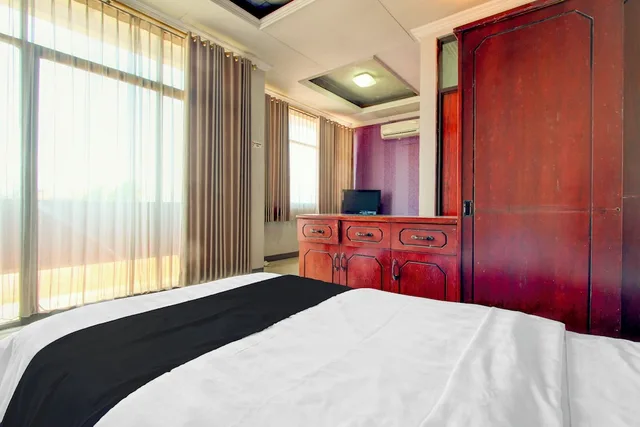 غرفة قياسية بسريرين منفصلين، Oyo 3934 Hotel Istana Syariah Ex Istana Pekalongan 5/10