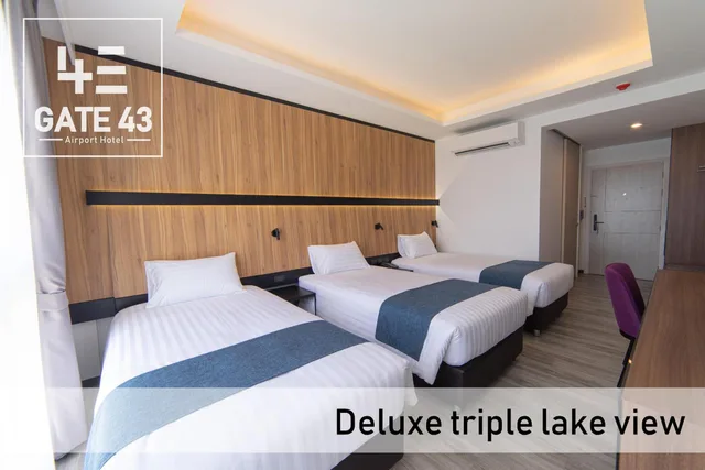 غرفة ثلاثية بإطلالة على البحيرة، Gate43 airport hotel Bangkok (SHA Plus+) 3/9