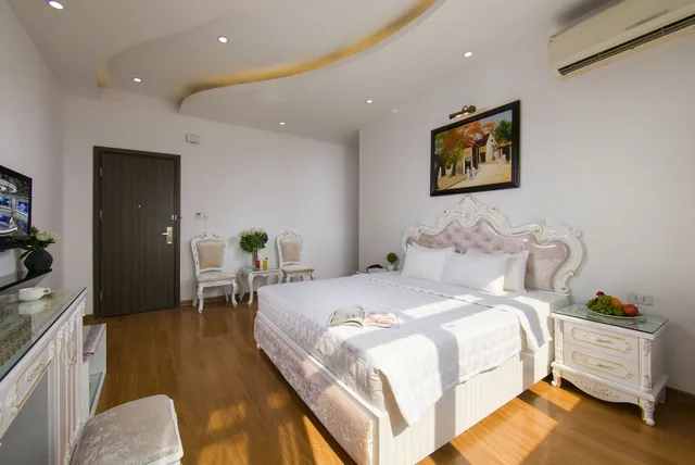 Oriental, Double Bed, City or Lake View، Kingly Hotel 1/5