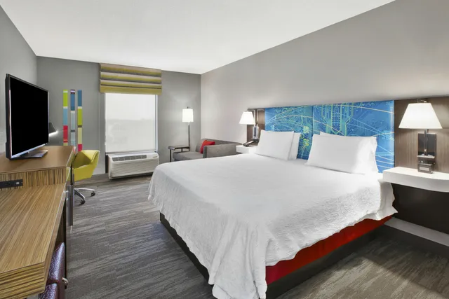 Room, King Bed, Accessible, Hampton Inn & Suites Springboro/Dayton Area South 2/4