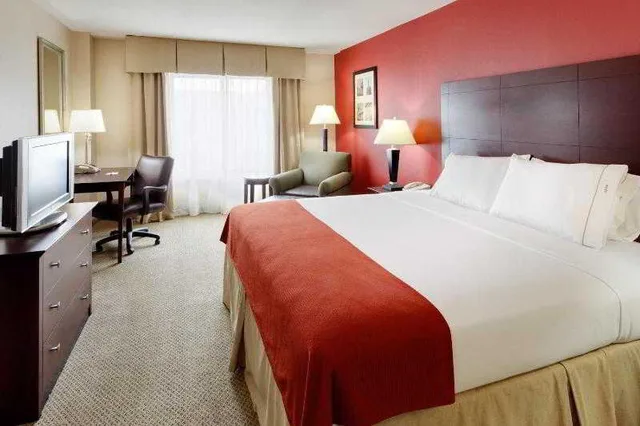غرفة بسرير كينج، Country Inn & Suites by Radisson, Downtown Albany New York 3/7