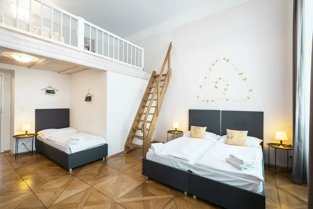 Mezzanine, 2 Bedrooms, Comfort, Apartment, 5 Beds, Bunk Bed, Sofa, Kitchen، Hybernska Apartments 8/10