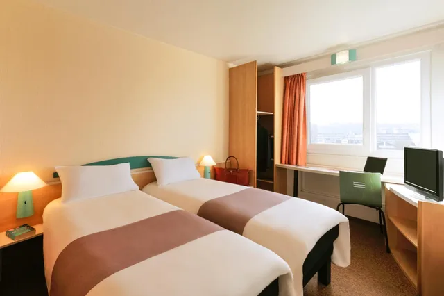 غرفة قياسية بسرير فردي، IBIS CHARLEROI CENTRE GARE 4/10