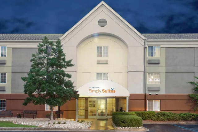 Studio, King Bed, Accessible, Sonesta Simply Suites Birmingham Hoover 1/1