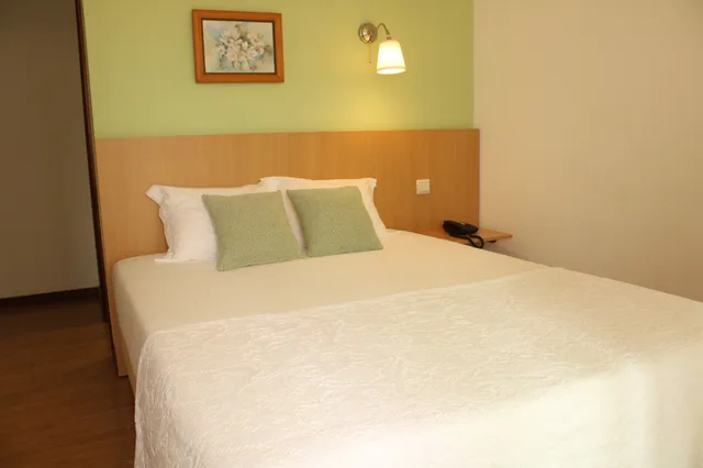 غرفة اقتصادية بسرير مزدوج بشرفة، HOTEL SANTIAGO 3/10