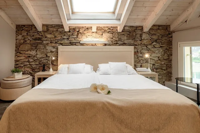 غرفة ديلوكس بسرير مزدوج بإطلالة على البحيرة، Relais Villa Porta 5/10