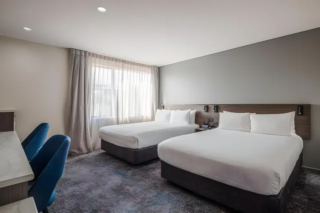 غرفة سوبيريور بسريرين كوين، Heartland Hotel Auckland Airport 2/10