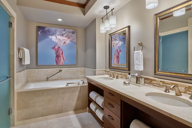 غرفة بسرير مزدوج بإطلالة على الجبل بشرفة بـ4 غرف نوم، The Ritz Carlton Lake Tahoe 5/6