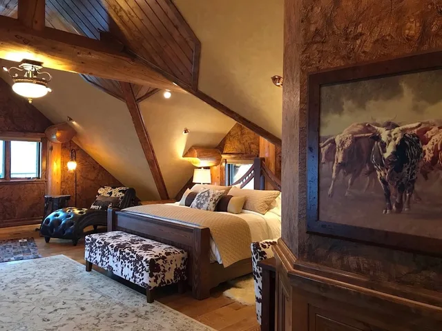 جناح شهر العسل بسرير كينج بحمام خاص، Coyote Bluff Estate 1/1