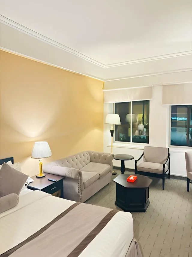 غرفة تنفيذية، Smart Hotel Lahore 1/1