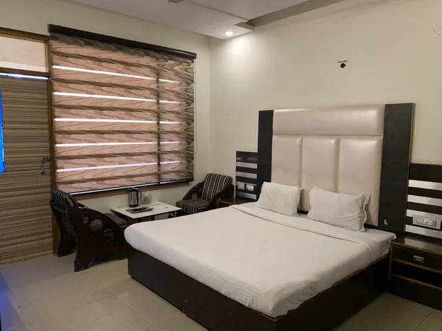 Super, Deluxe, Balcony, Hotel Citi Heights 2/3