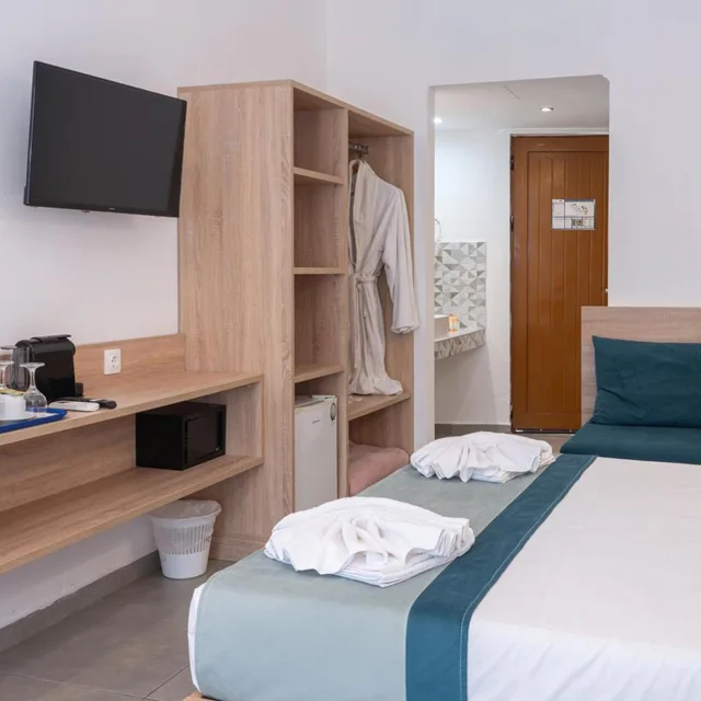 Junior Suite, Shared Pool، Delfinia Resort Hotel - All Inclusive 3/8