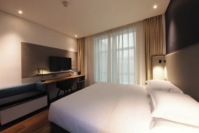 Standard, King Bed, Extra Floor Space, HOLIDAY INN EXPRESS HEFEI SHUSHAN 3/6