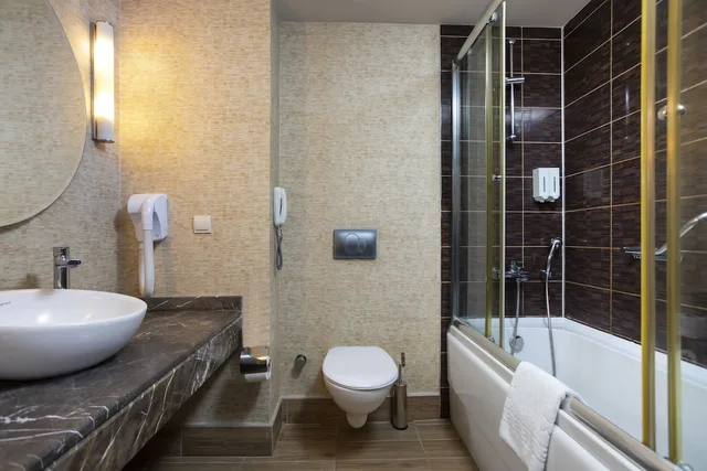 Standard, 1 Double and 1 Single Bed, Murphy Bed, Orange County Alanya 9/10