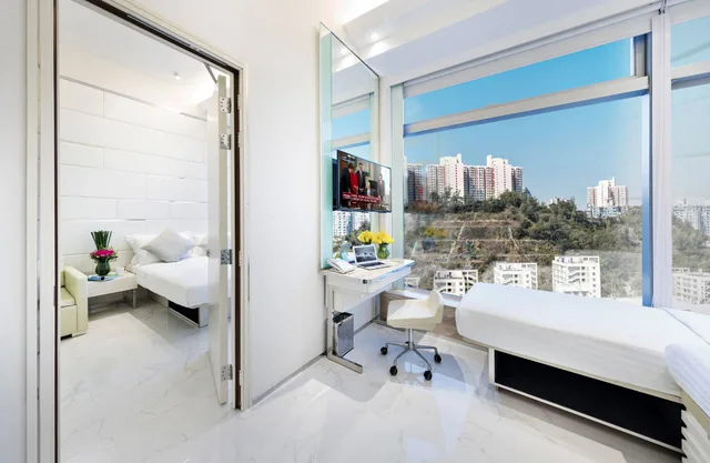 Connecting, iclub To Kwa Wan Hotel (ex iclub Ma Tau Wai Hotel) 1/1