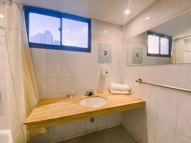 Room, Queen Bed, Hotel Faranda Express Puerta Del Sol Barranquilla, A Member of Radisson Individuals 10/10