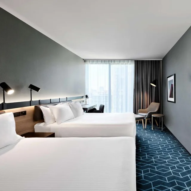 غرفة بريميوم بسريرين كوين بإطلالة على المرفأ، Vibe Hotel Melbourne Docklands 1/7