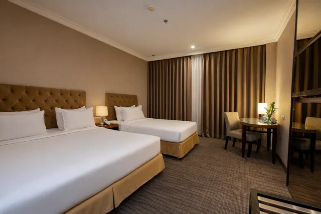 غرفة ديلوكس عائلية بسرير كوين وسرير فردي، Mirah Hotel 1/1