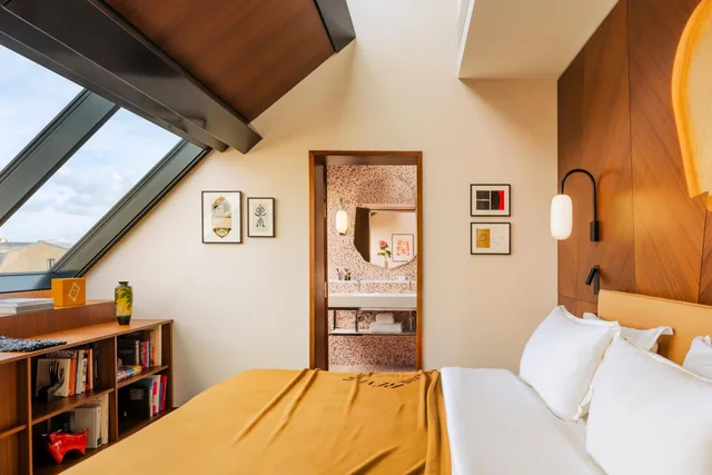 Atelier, Roof Top, Parisian, Suite, King Bed, with View, Sofa، Hotel Madame Reve 1/2