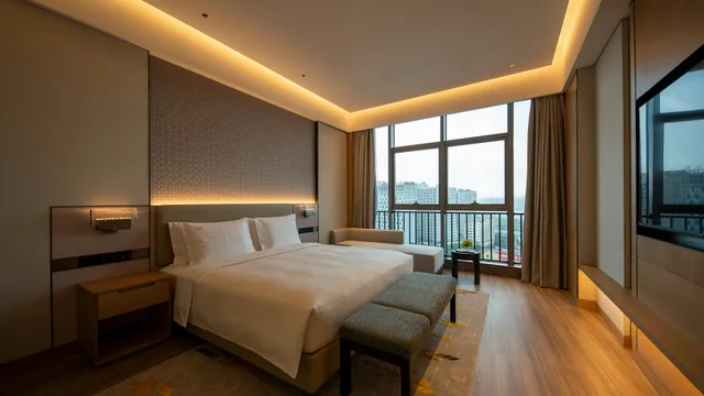 1 Bedroom, Suite, Holiday Inn Guiyang Airport by IHG 3/10