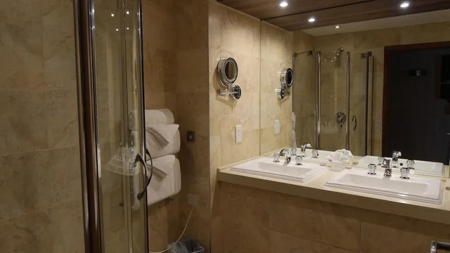 Deluxe, Suite, King Bed, Resort View، The Big Blue Hotel 4/4