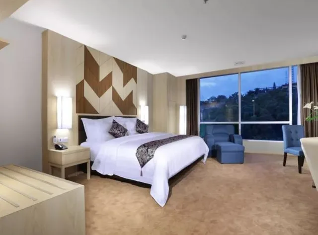 جناح جونيور، Aston Batam Hotel and Residence 1/2