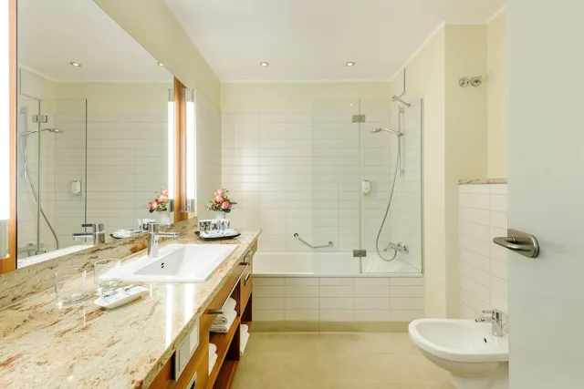 Privilege, Double Bed, Mercure Hotel Dusseldorf City Center 8/8