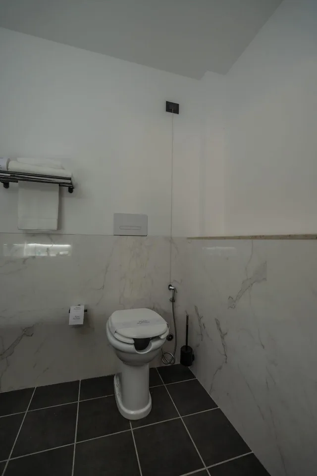 Basic, Single, Relais Manzoni 4/12