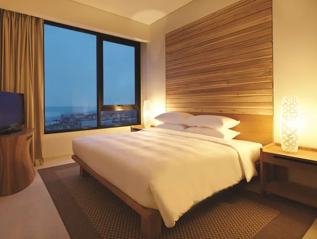 1 Bedroom, Residence, King Bed, Hyatt Regency Danang Resort And Spa 2/9