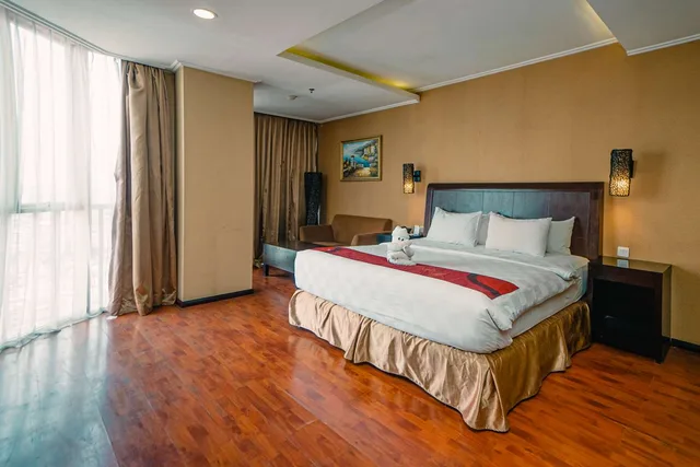 غرفة تنفيذية بسرير كينج بإطلالة على المدينة، Best Western Mangga Dua Hotel And Residence 2/4