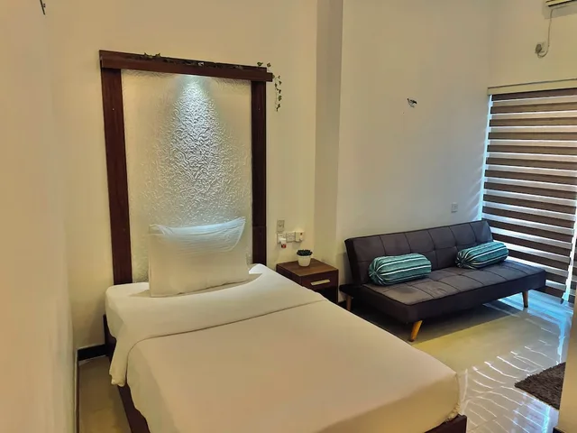 غرفة قياسية مفردة بسرير فردي، 8 Plus Motels 2/8