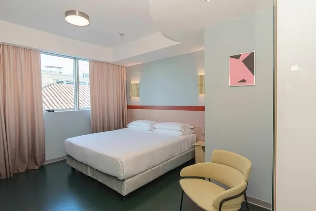 غرفة ديلوكس بسرير مزدوج بشرفة، Moderno Hotel Roma - Adults Only 5/10