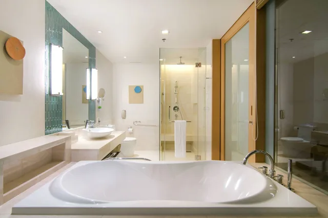 Room, 2 Double Beds, Lagoon View, Balcony، Renaissance Phuket Resort And Spa 5/8