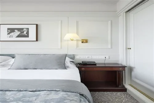 غرفة بسرير مزدوج أو سريرين منفصلين، Hotel De Londres Y De Inglaterra 1/1