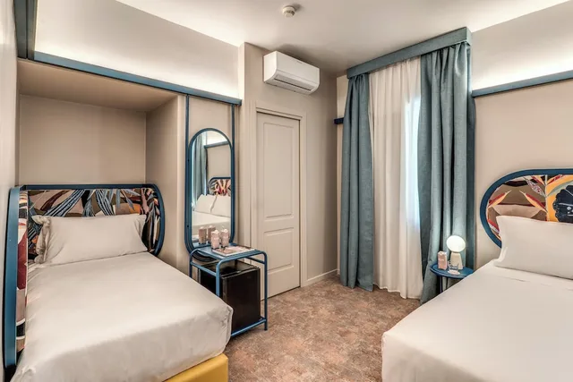 غرفة كلاسيكية ثلاثية بسرير مزدوج وسرير فردي، Hotel XX Settembre Rome 1/5
