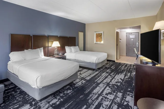 غرفة قياسية بسريرين مزدوجين، Best Western Owego Inn 2/9