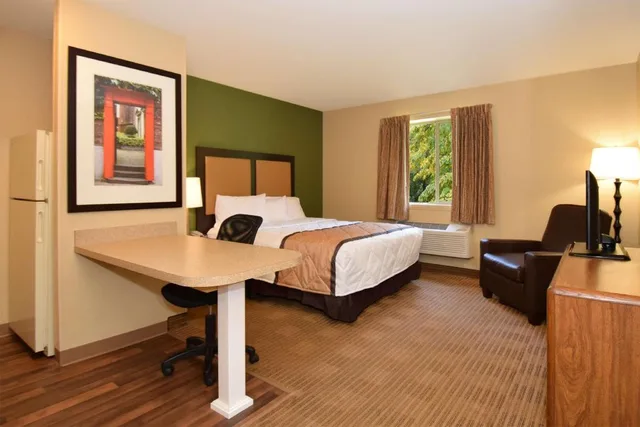 استوديو بسرير كوين لذوي الإعاقة، Extended Stay America - Cleveland - Great Northern Mall 3/10