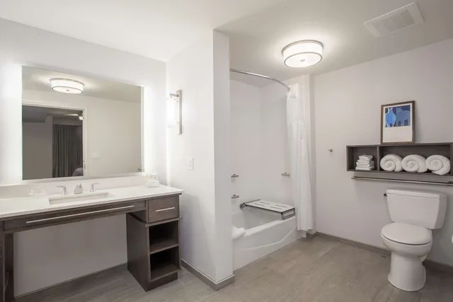 جناح بسرير كينج بشرفة، Homewood Suites By Hilton Saratoga Springs 3/3