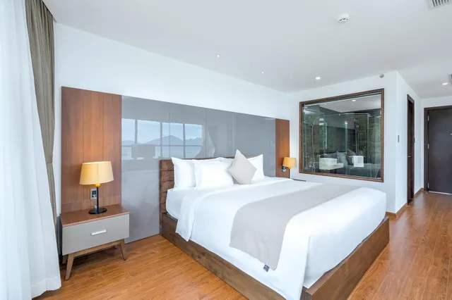 جناح جونيور بانورامي بسرير مزدوج بإطلالة، Alansea Danang Hotel 1/2