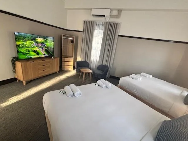 غرفة بسريرين كوين، Strathfield Hotel 5/10