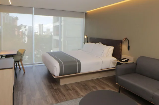 جناح بشرفة بغرفة نوم واحدة، City Express Plus By Marriott Guadalajara Providencia 2/4
