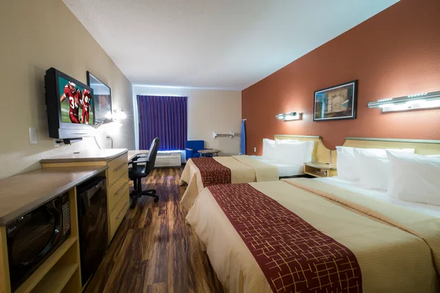 غرفة ديلوكس بسريرين مزدوجين لذوي الإعاقة، Red Roof Inn & Suites Philadelphia - Bellmawr 1/8
