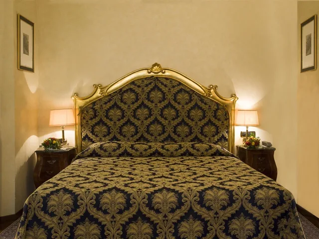 غرفة قياسية بسرير مزدوج أو سريرين منفصلين، Grand Hotel Vittoria 1/7