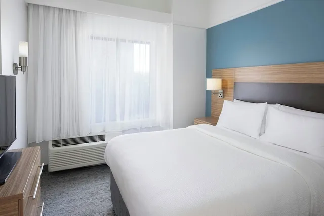 جناح بسريرين كوين بغرفتي نوم، TOWNEPLACE SUITES LATHAM ALBANY AIRPORT 1/10