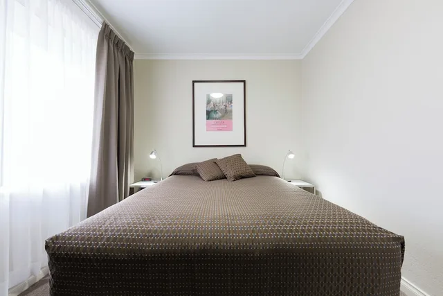 شقة تنفيذية بسرير كوين وسريرين منفصلين بغرفتي نوم، FORREST HOTEL AND APARTMENTS 1/3