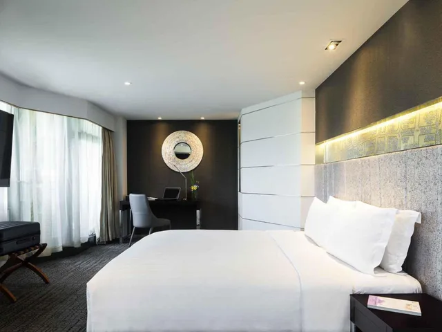 Junior Suite, Grand Mercure Shanghai Hongqiao 4/6
