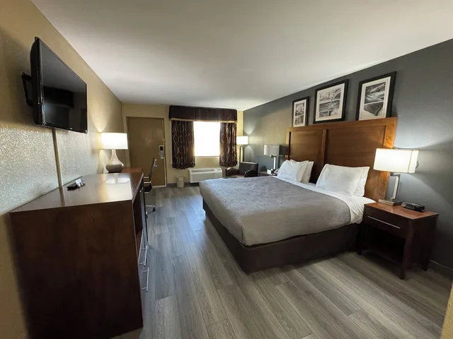 غرفة قياسية بسرير كينج، Quality Inn Kenly I-95 1/10
