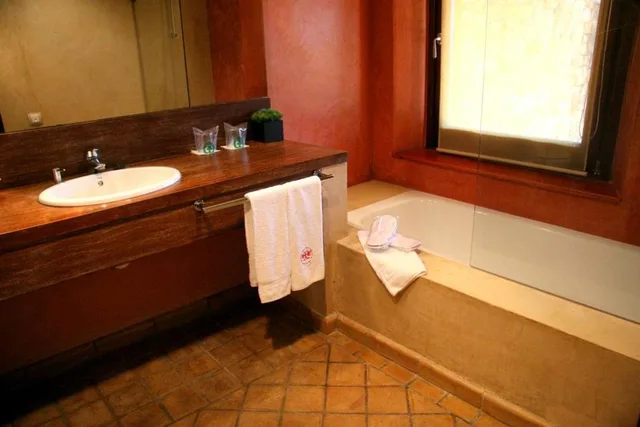جناح عائلي، Hotel Mas Salvi 3/3