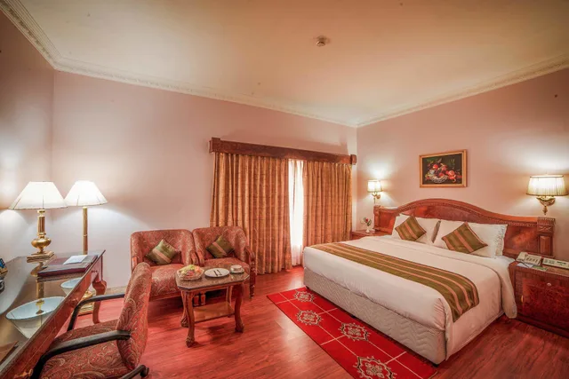 غرفة سوبيريور بسرير كينج، HOTEL RAJ PARK(FORMELY -RAMADA RAJ PARK INN) 1/4
