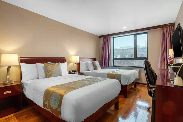 غرفة بسريرين مزدوجين، The L Hotel Brooklyn, NY 2/2